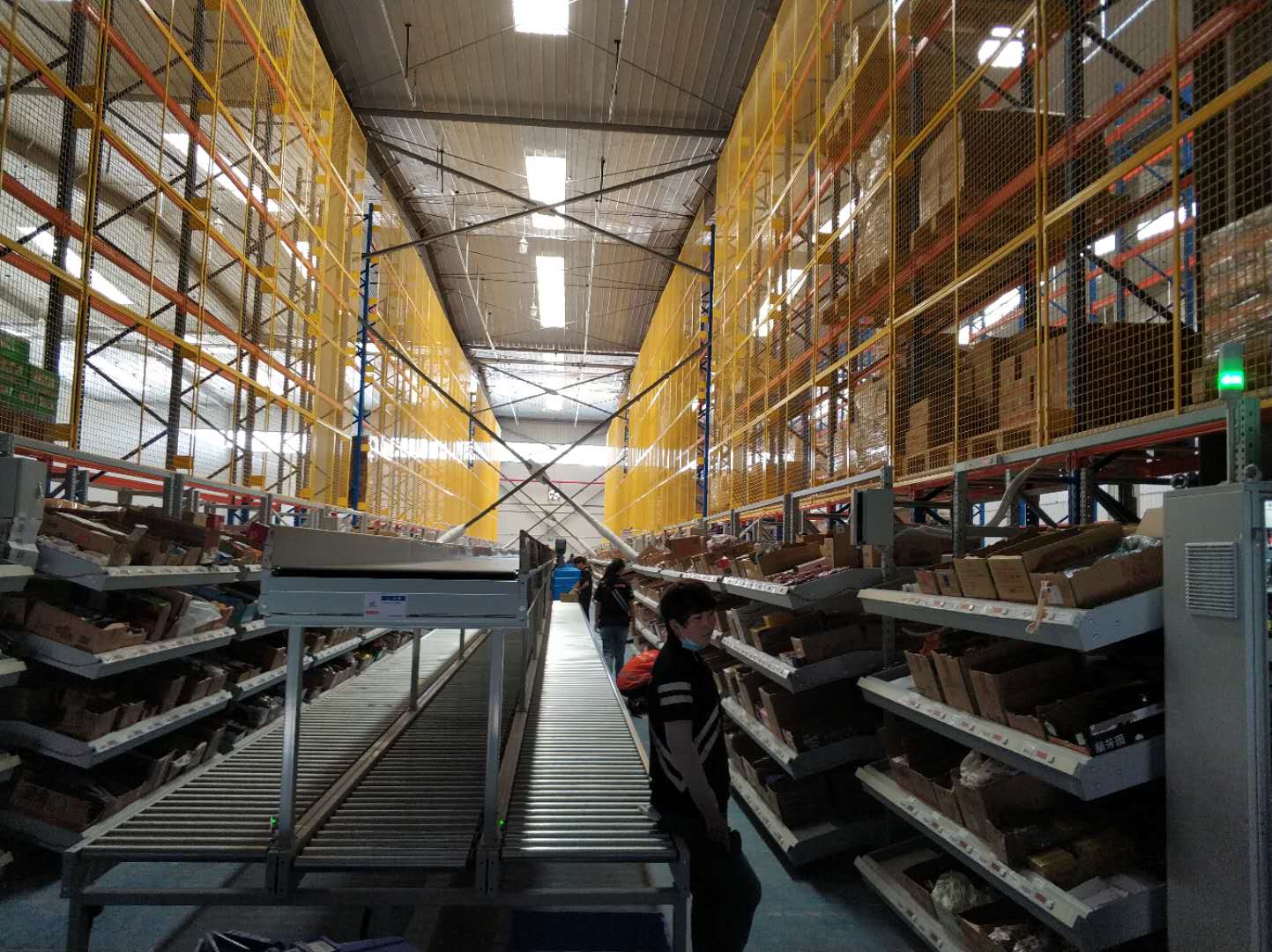 現(xiàn)場報(bào)道 | 便利蜂北京倉常溫庫、冷藏庫項(xiàng)目完美收官