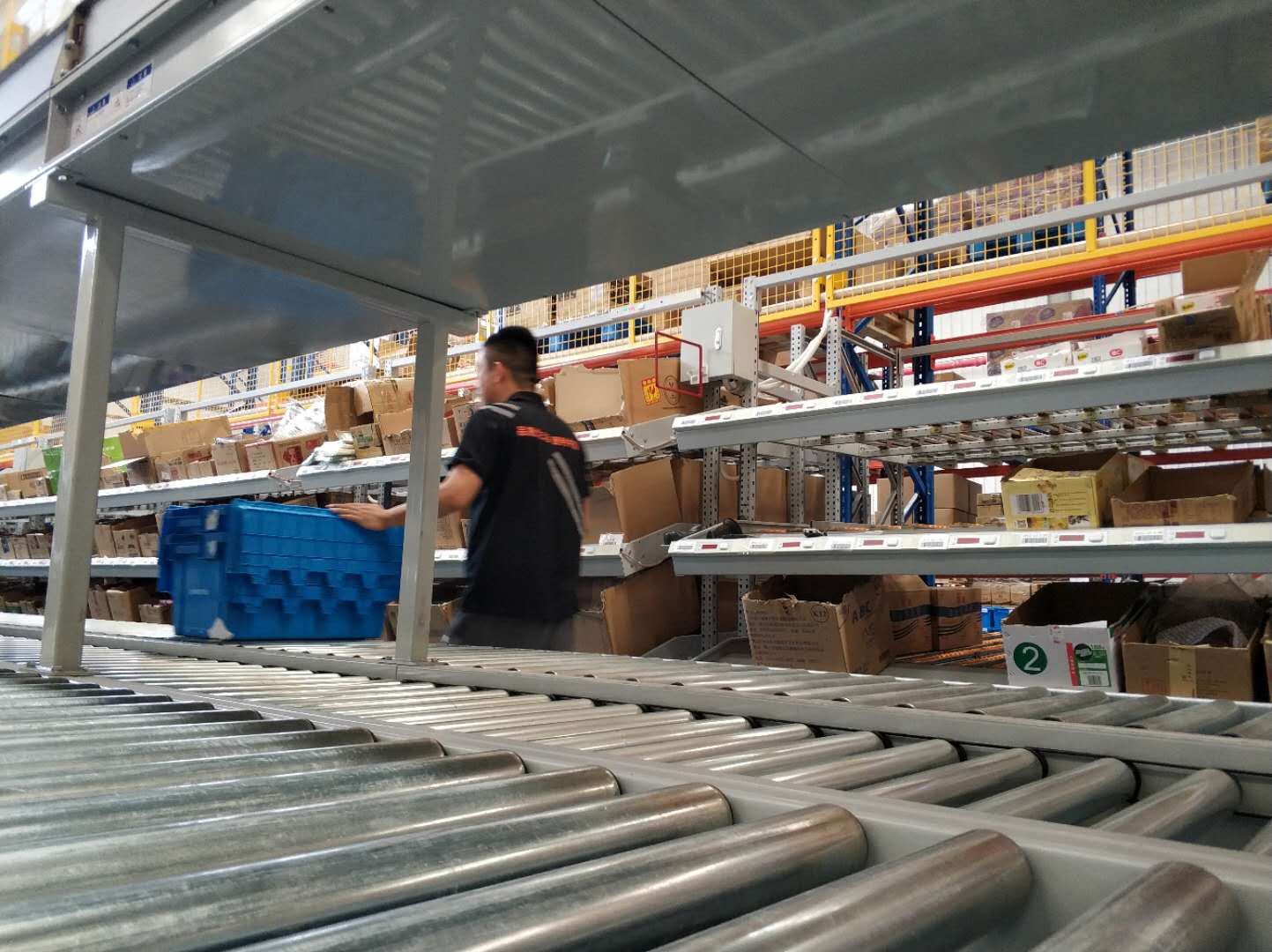 現(xiàn)場報(bào)道 | 便利蜂北京倉常溫庫、冷藏庫項(xiàng)目完美收官