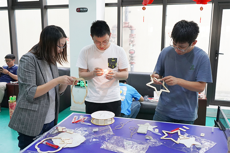 月圓中秋 · 集體慶生 | 溫馨九月，迎佳節，賀生辰，共團圓！